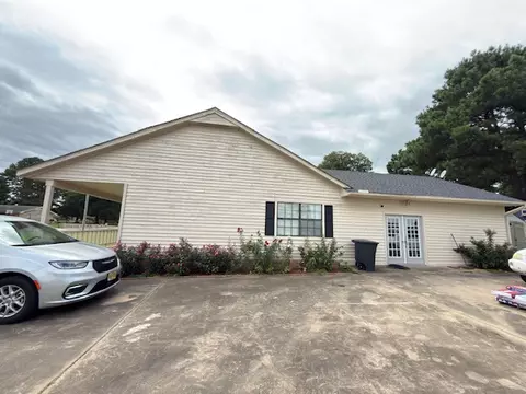 Exterior - 701 E 10th St, Danville, AR 72833 photo 10 of 12