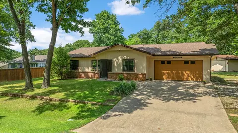 3 Clevedon Cir, Bella Vista, AR 72715