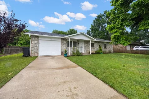 703 Thomas Blvd, Springdale, AR 72762