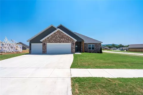 110 N Bloodhound Ave, Farmington, AR 72730