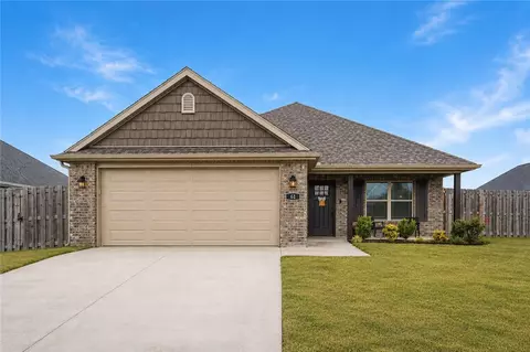 61 Manhattan Way, Fayetteville, AR 72704