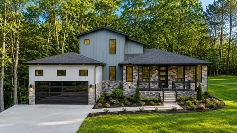 2 Uist Cir, Bella Vista, AR 72715