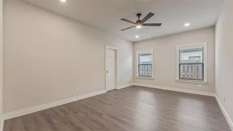 Living - 1020 Pebble Pass, Centerton, AR 72719 photo 5 of 5