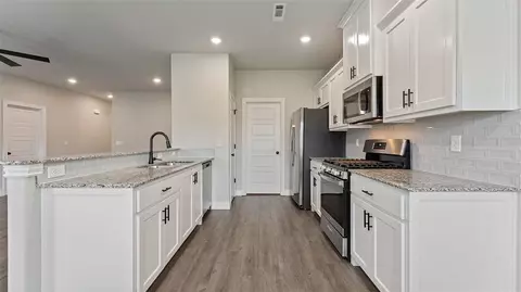 Entry Way - 1020 Pebble Pass, Centerton, AR 72719 photo 1 of 1