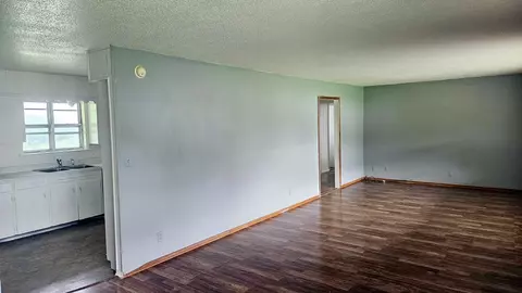 Living - 466 Tennyson Loop, Harrison, AR 72601 photo 2 of 2