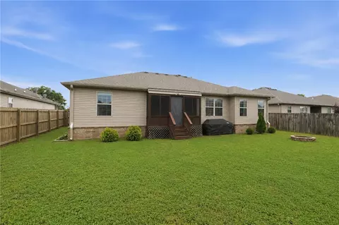 Exterior - 705 Olivia Ln, Centerton, AR 72719 photo 7 of 8