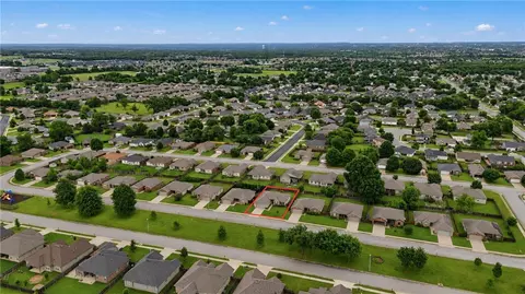 View/Area - 705 Olivia Ln, Centerton, AR 72719 photo 8 of 8
