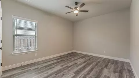 Bedroom - 1031 Pebble Pass, Centerton, AR 72719 photo 5 of 5