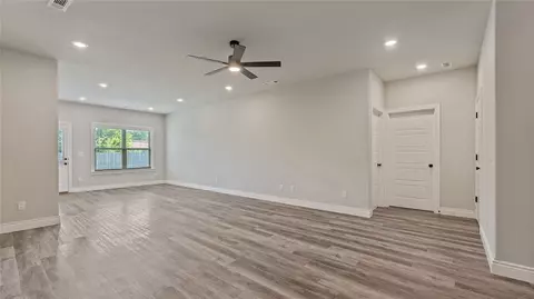 Living - 1031 Pebble Pass, Centerton, AR 72719 photo 4 of 6