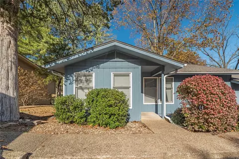 3 Tiffany Ln, Bella Vista, AR 72715