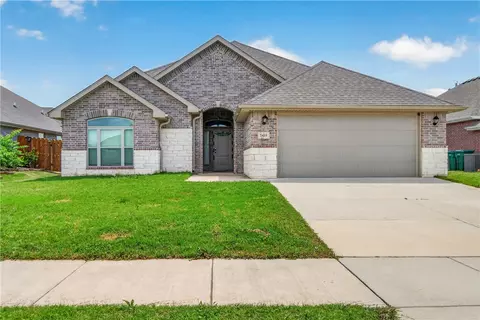 2410 Cameo Ln, Bentonville, AR 72712