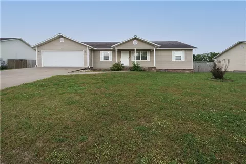 1303 Sunset Blvd, Berryville, AR 72616