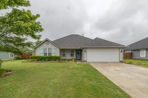 3903 Grand Valley Dr, Springdale, AR 72764