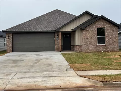 1724 Gerald Shay Rd, Gentry, AR 72734
