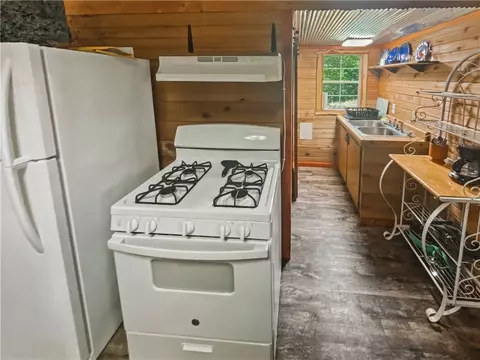 Kitchen - 4401 Ar 74e, Jasper, AR 72641 photo 1 of 1