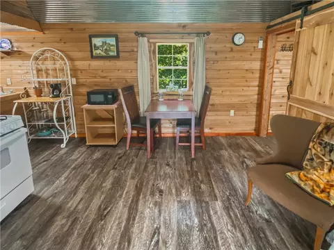 Dining - 4401 Ar 74e, Jasper, AR 72641 photo 2 of 2