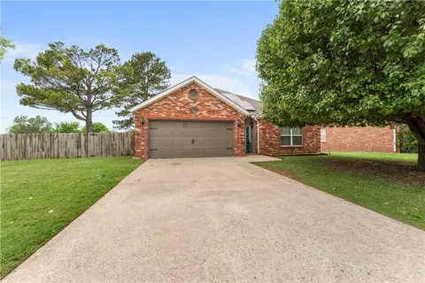 3280 Grainger Cir, Springdale, AR 72764