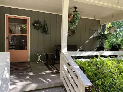 33 Churchill Dr, Bella Vista, AR 72715