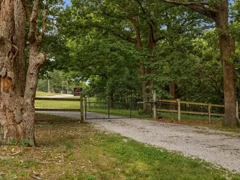 15550 102 Hwy, Decatur, AR 72722