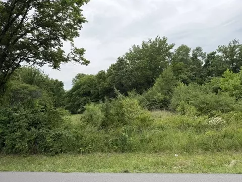 N Britt Street, Siloam Springs, AR 72761