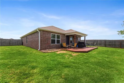 Exterior - 4423 Cornwall St, Springdale, AR 72762 photo 4 of 4