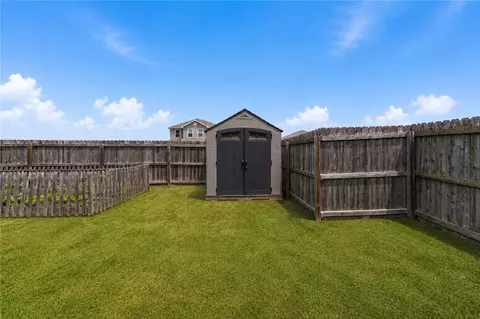 Exterior - 4423 Cornwall St, Springdale, AR 72762 photo 2 of 4