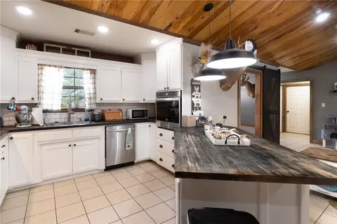 Kitchen - Undisclosed, Scranton, AR 72863 photo 2 of 2