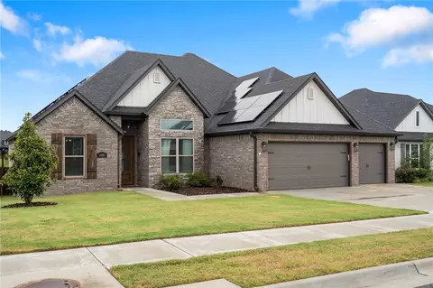 1805 Abbott Ln, Pea Ridge, AR 72751