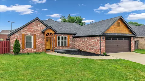 3408 Westminster Ave, Springdale, AR 72762
