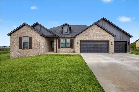 5121 S Pleasant Vly, Gentry, AR 72734