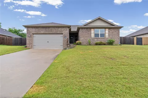 3209 Oglethorpe St, Springdale, AR 72764