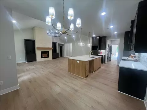9 Cawood Dr, Bella Vista, AR 72714
