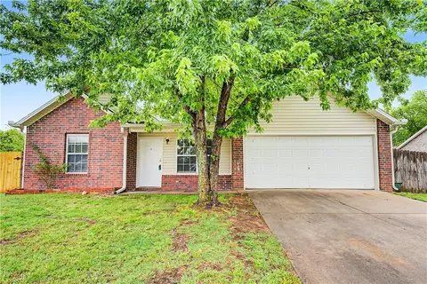 1168 S Sherman Ave, Fayetteville, AR 72701