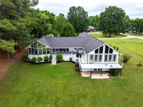 10742 Sycamore Rd, Lowell, AR 72745