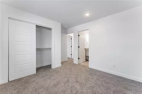 Bedroom - 680 Discovery Ave, Centerton, AR 72713 photo 3 of 4