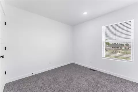 Bedroom - 710 Discovery Ave, Centerton, AR 72713 photo 6 of 6