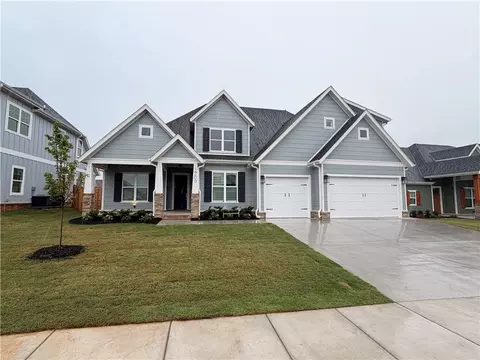2706 Lunar Ave, Lowell, AR 72745