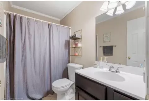 Bath - 9413 Bridgeford Cir, Fort Smith, AR 72908 photo 2 of 2