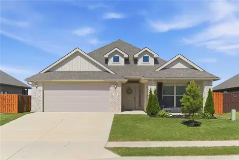2501 Jazz Ave, Bentonville, AR 72712