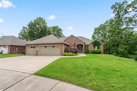 2908 Cortney Cir, Siloam Springs, AR 72761