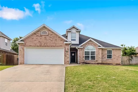 3099 Eagle Crest Cir, Springdale, AR 72762