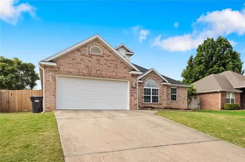 Exterior - 3099 Eagle Crest Cir, Springdale, AR 72762 photo 3 of 6