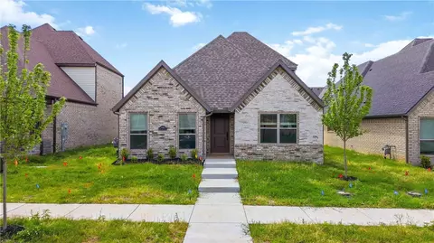 3005 SW Lovely Ln, Bentonville, AR 72713