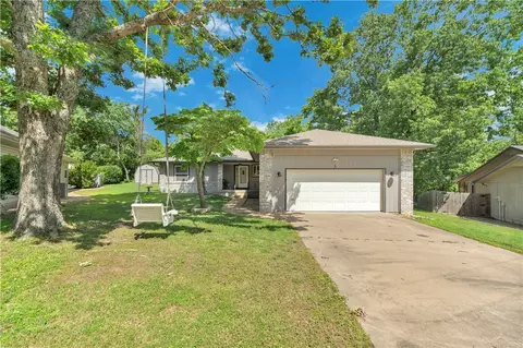 3 Ashton Cir, Bella Vista, AR 72715