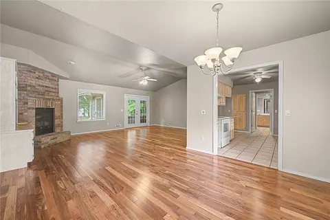 7 Shanklin Dr, Bella Vista, AR 72715