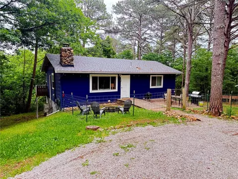 1 Stadiumn Rd, Eureka Springs, AR 72632