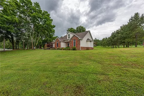 Exterior - 735 Mcknight Ave, West Fork, AR 72774 photo 2 of 10