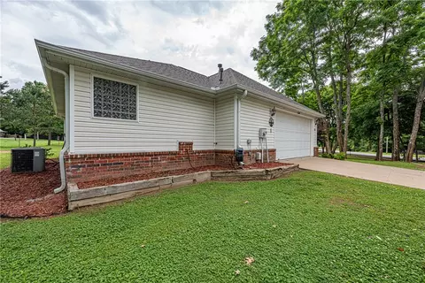 Exterior - 735 Mcknight Ave, West Fork, AR 72774 photo 9 of 10