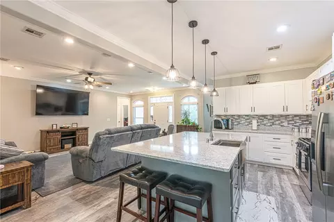 Kitchen - 735 Mcknight Ave, West Fork, AR 72774 photo 1 of 4