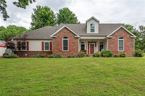 735 Mcknight Ave, West Fork, AR 72774